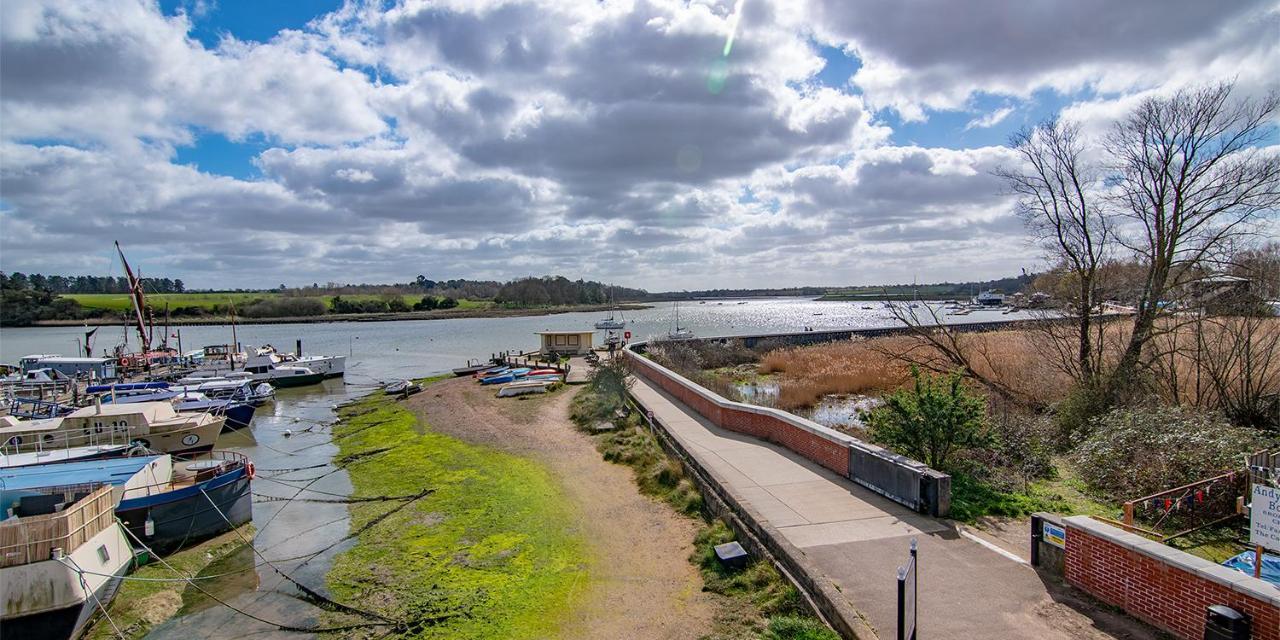 The Station Guest House Woodbridge Exteriér fotografie
